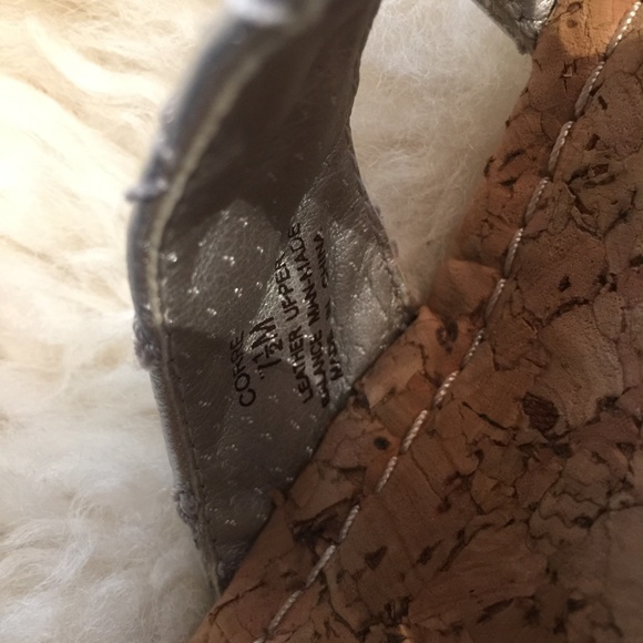 Steve Madden Silver Wedges - Picture 5 of 5